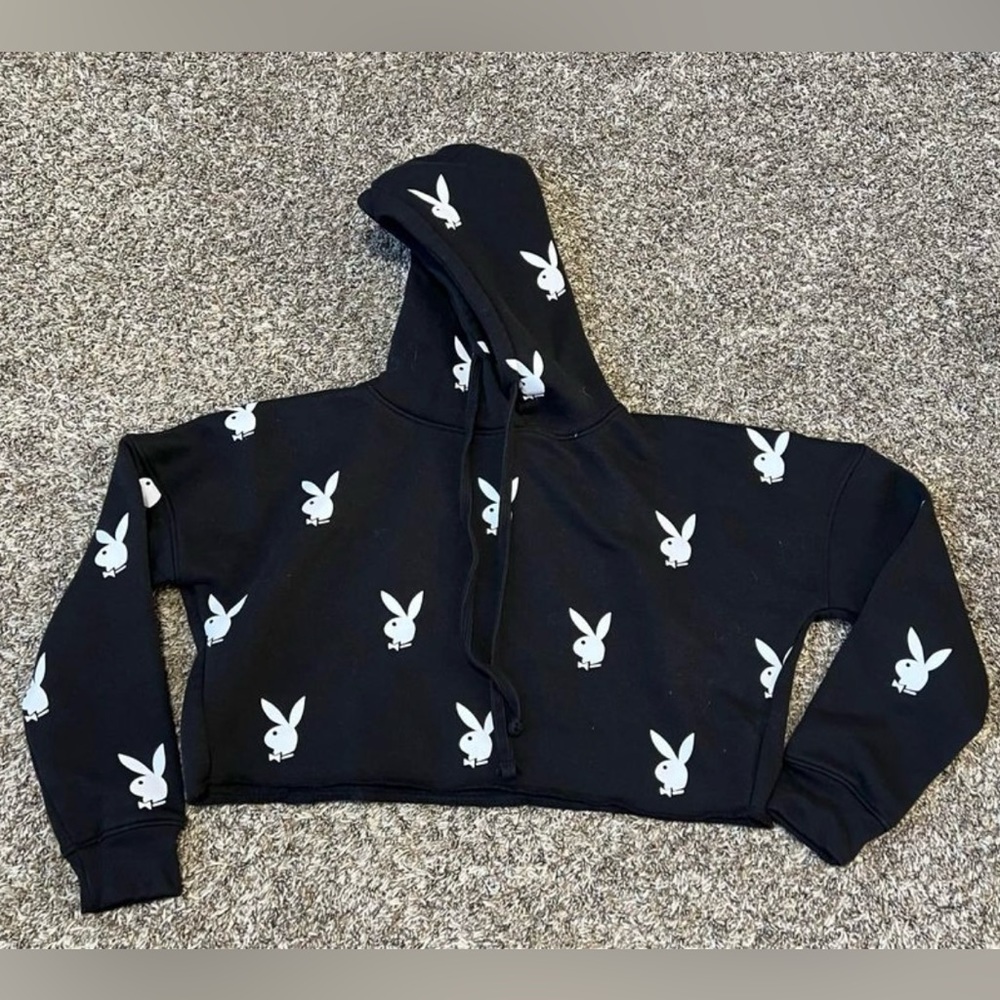 Women’s sz: 8 Playboy cropped hoodie